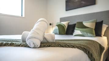 2 bedrooms, iron/ironing board, WiFi, bed sheets