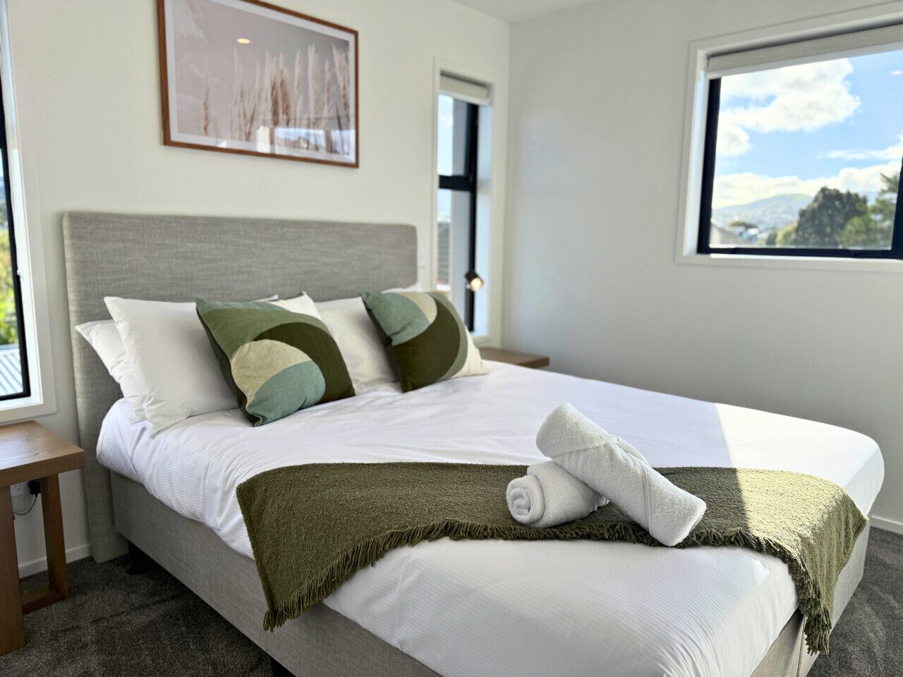 Iron/ironing board, WiFi, bed sheets