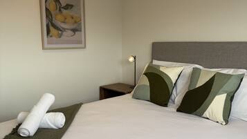Iron/ironing board, WiFi