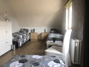 Room - Vrbo Property (Westerlo)