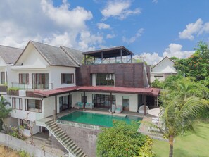Bahagian luar