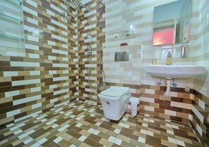 Bathroom - Emy Misty Charm Villa Ooty by VOYE HOMES (Thummanatty)