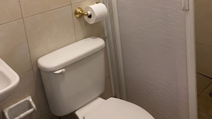 Basic-Zimmer | Badezimmer