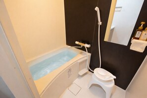 Deluxe Apartment, Balcony, City View | Bathroom - Grandz Arita Nipponbashi (Osaka)