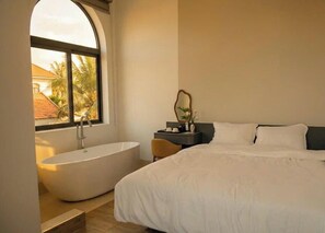 Room, Garden View | Blackout curtains, free WiFi - Song Bien Beach Villa Homestay (Dong Hoa)