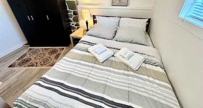 Modern Cozy Home | Free Parking | Close to Downtown & Beach