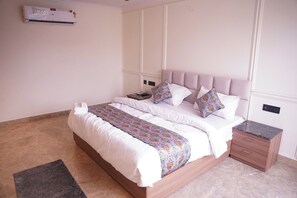 Free WiFi - LeafyDen Forest Cottages by Nature Hill (Delhi)