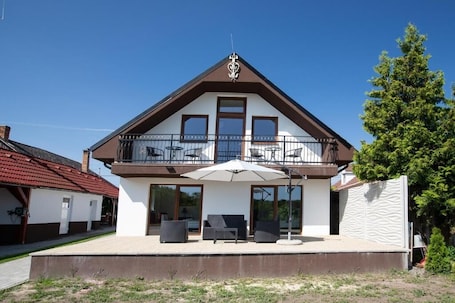 Exterior. Pension -Villa Vintage ROOM B 105