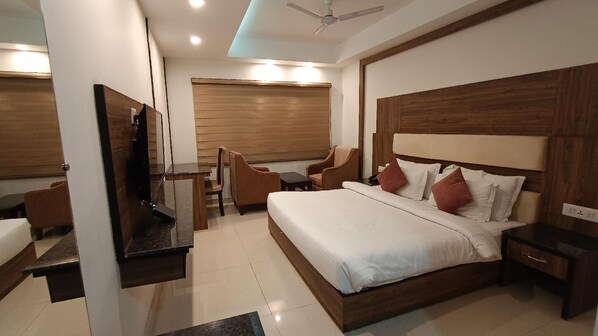 Room - Hotel NJ Portico (Dehradun)