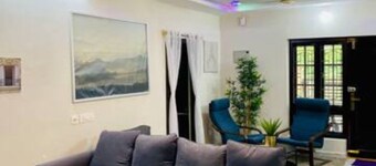 Spacious 4-bedroom villa in pleasant Vijayawada with AC