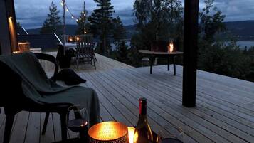 House, 3 Bedrooms, Accessible, Balcony | Outdoor dining