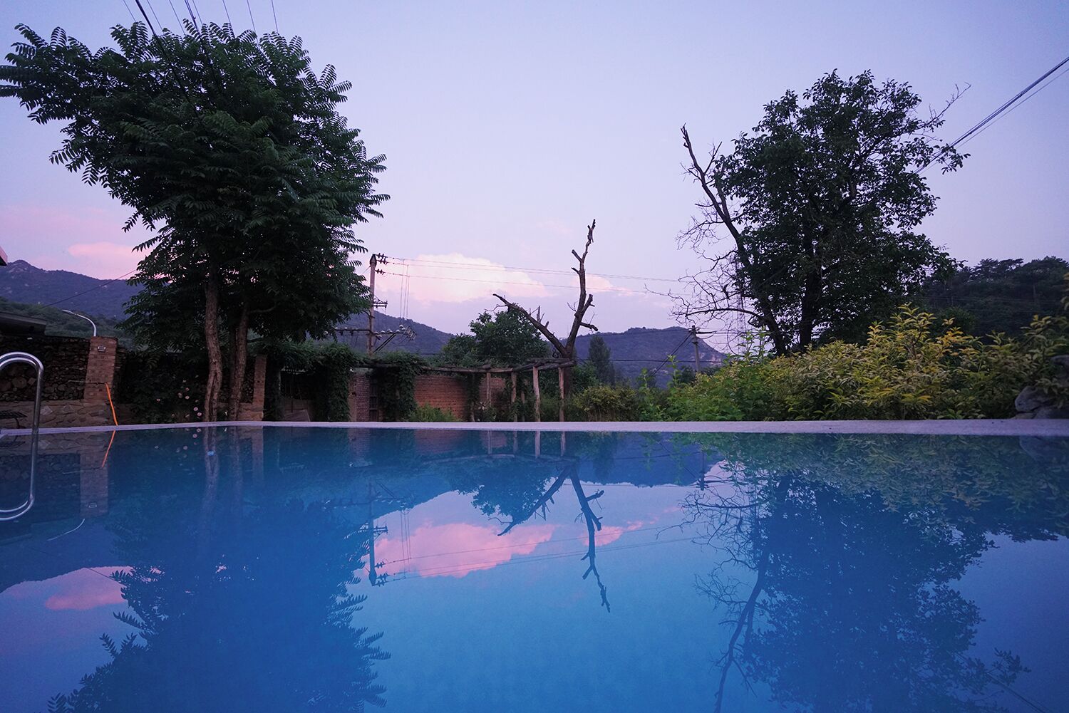 Seasonal outdoor pool