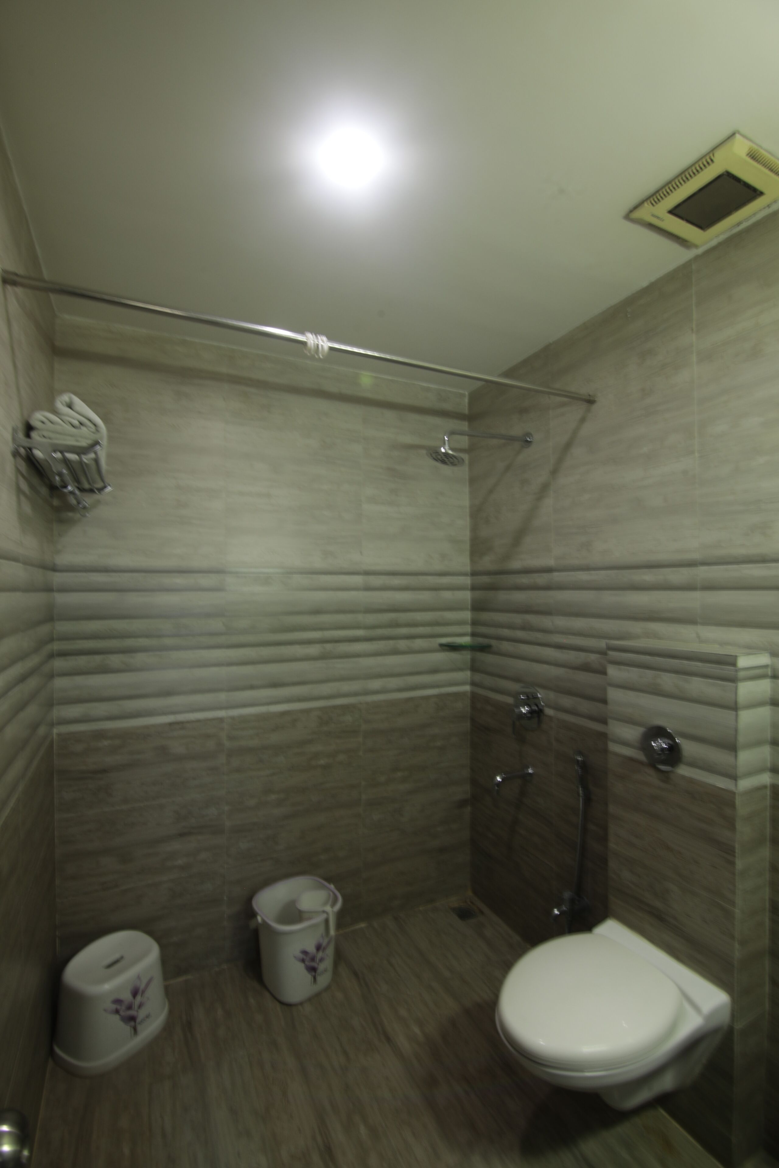 Shower, towels, soap, shampoo