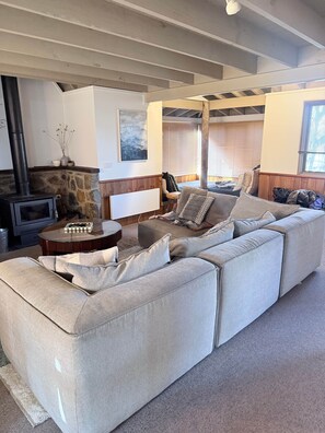 Fireplace, DVD player - Glencoe - Dinner Plain (Dinner Plain)