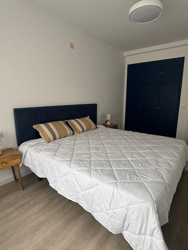 Room - Vrbo Property (Foz)