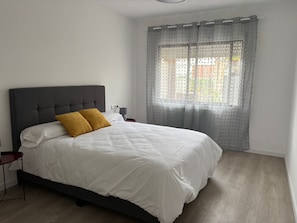 Room - Vrbo Property (Foz)