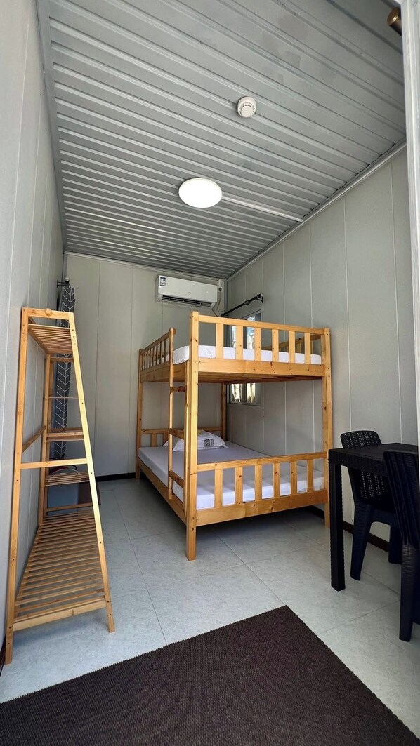 Junior Double or Twin Room, Partial Sea View
