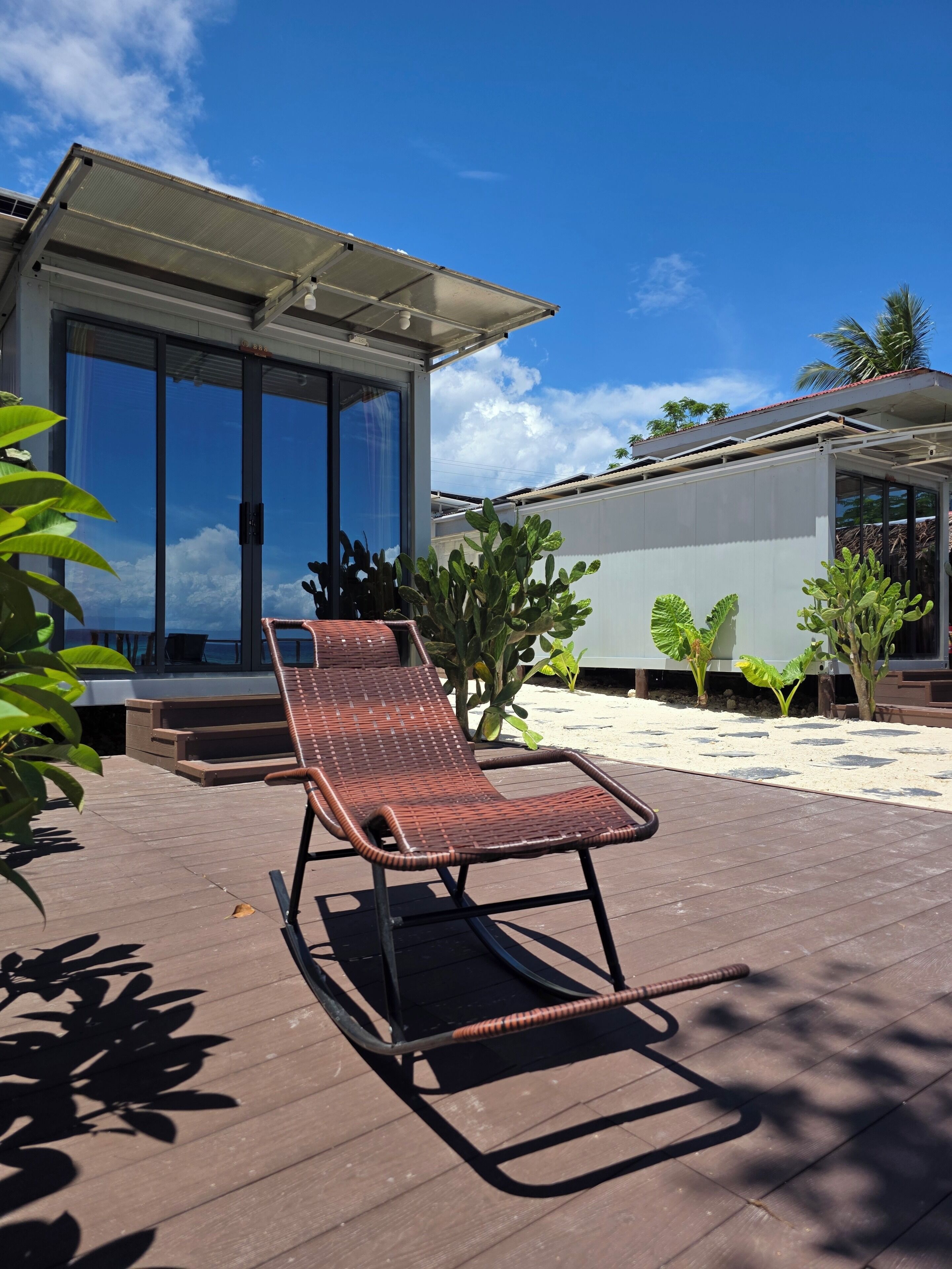 Deluxe Double or Twin Room, Sea View | Desk, laptop workspace, free WiFi