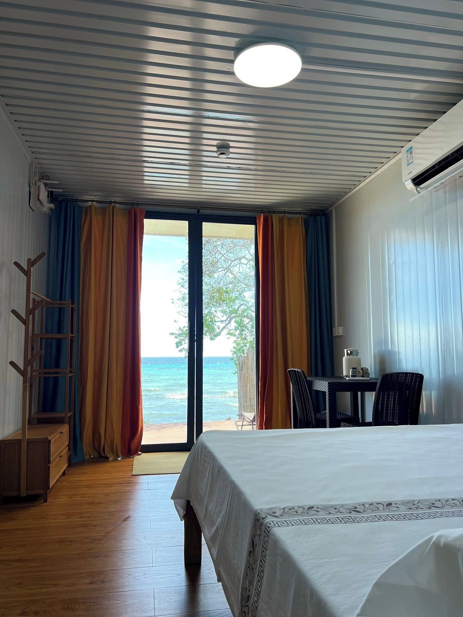 Beach/ocean view