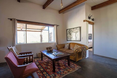 Tranquil Karoo Retreat