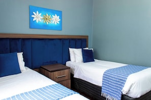 3 bedrooms, iron/ironing board, Internet, bed sheets