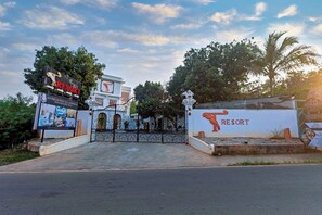 Miscellaneous - T Resort (Bommayapalayam)