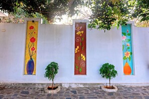 Exterior detail - T Resort (Bommayapalayam)