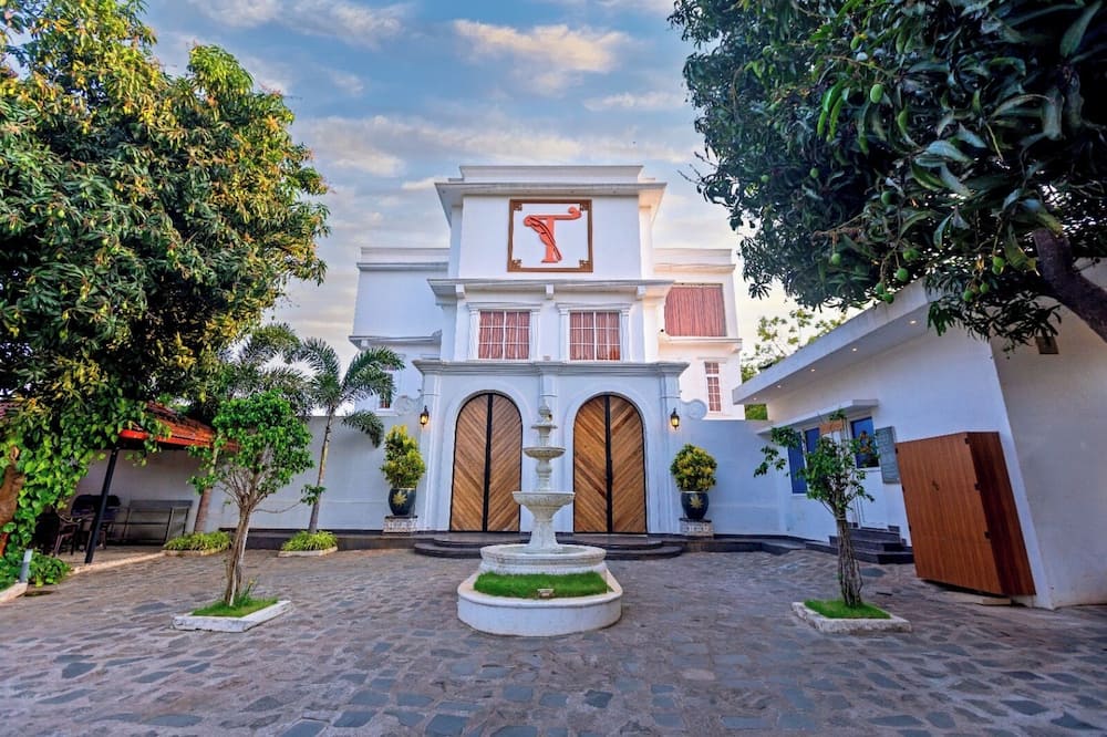 T Resort