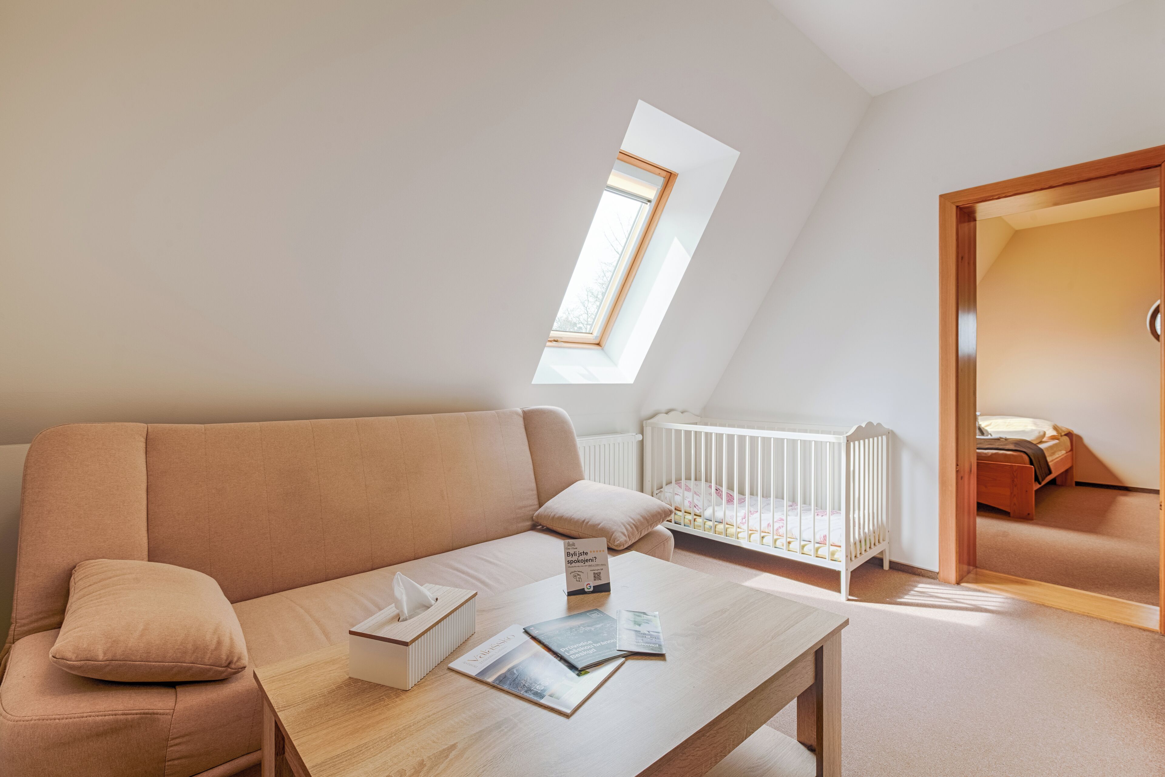 Suite, cocina, vista a la ciudad | Insonorización y wifi gratis 