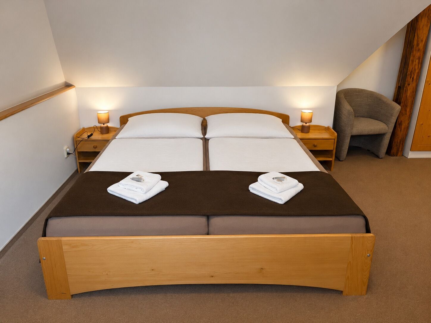 Chambre Double ou avec lits jumeaux, cuisine, vue ville