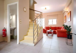 Interior - Apartment 'Solomos' with Sea View, Wi-Fi and Air Conditioning (Eleios-Pronnoi)