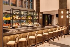 Bar (on property) - Dynamic Studio Apt In Downtown Miami (Miami)