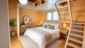 Iron/ironing board, WiFi, bed sheets, wheelchair access