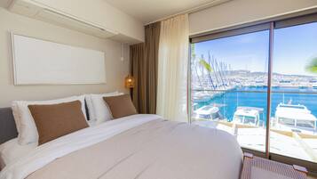Luxury Villa, Sea View | Premium bedding, in-room safe, desk, laptop workspace