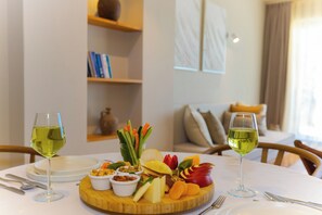 ลักซ์ชัวรี่วิลล่า, วิวทะเล | ร้านอาหาร