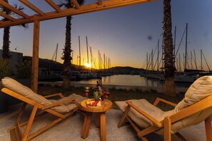 Luxury Villa, Sea View | Terrace/patio