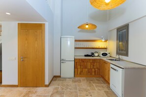 Luxury Villa, Sea View | Private kitchen | Fridge, microwave, dishwasher, espresso maker