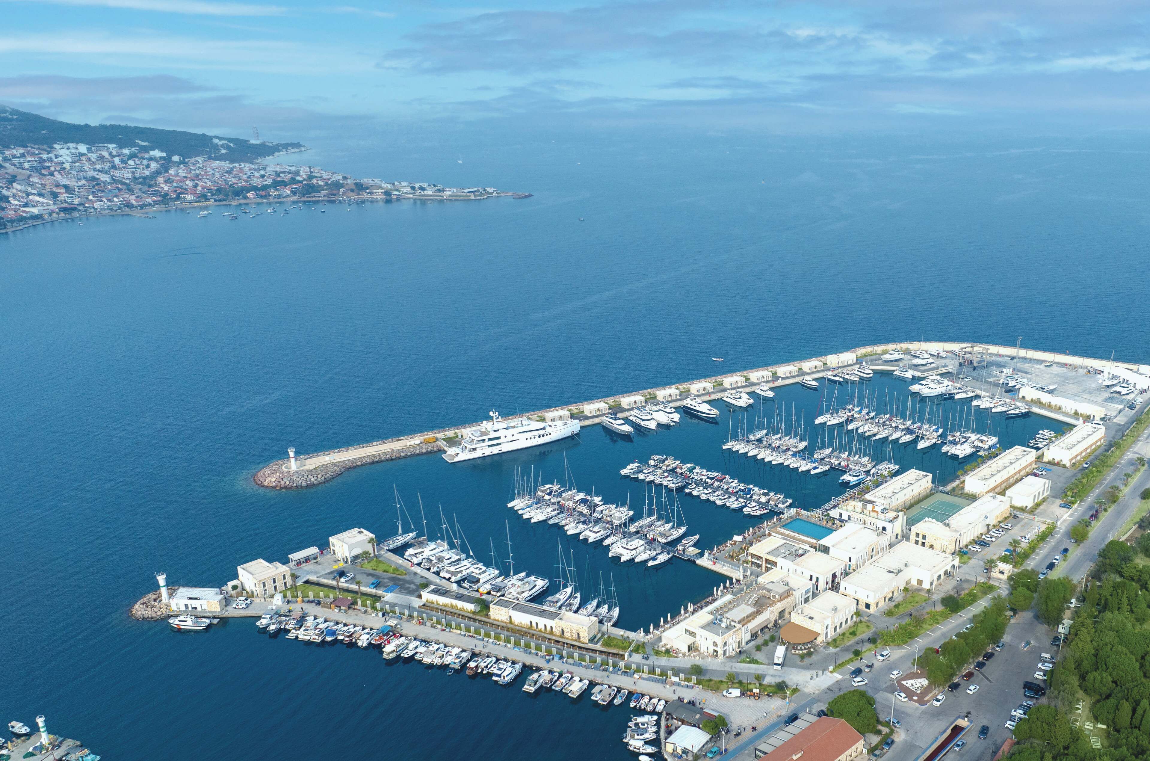Marina/club náutico