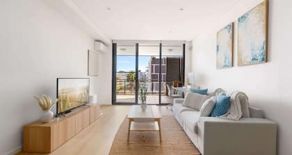 Modern 2-Bed Apartment Near Airport