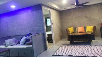 Villa, 6 Bedrooms, Private Pool | Interior