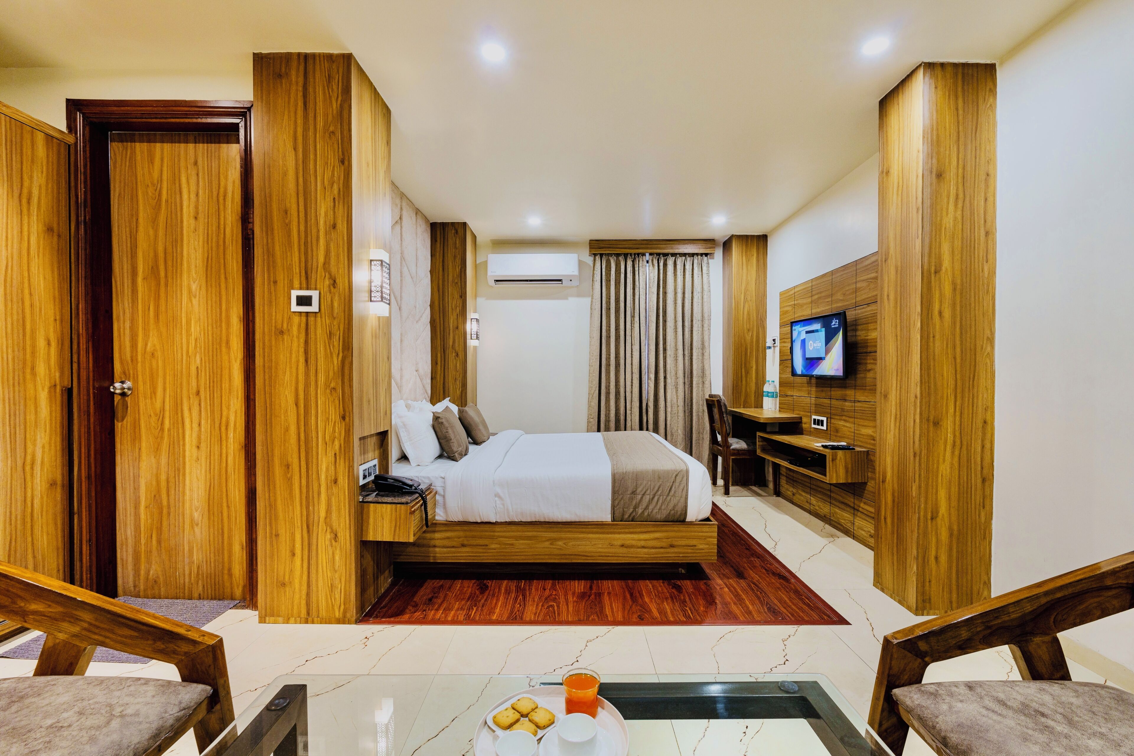 Suite | Free WiFi