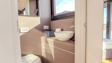 Mobile Home, River View | Bathroom | Shower, hair dryer, towels, soap