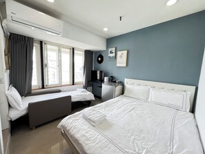 Iron/ironing board - STAG Haven (Taipei)