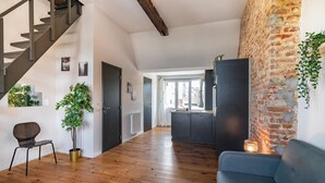 Interior - Two-bedroom apartment by the river (Antwerp)
