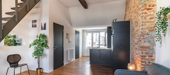Two-bedroom apartment by the river
