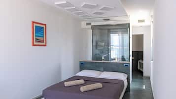 Superior-Doppelzimmer, Meerblick | Italienische Bettbezüge von Frette, hochwertige Bettwaren