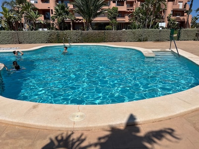 2-bed Villa, Garden & Pool Access, Mar Menor Golf