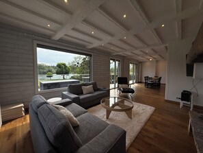 Living area - Villa on the banks of the Seine, 45 minutes from Paris (Nandy)