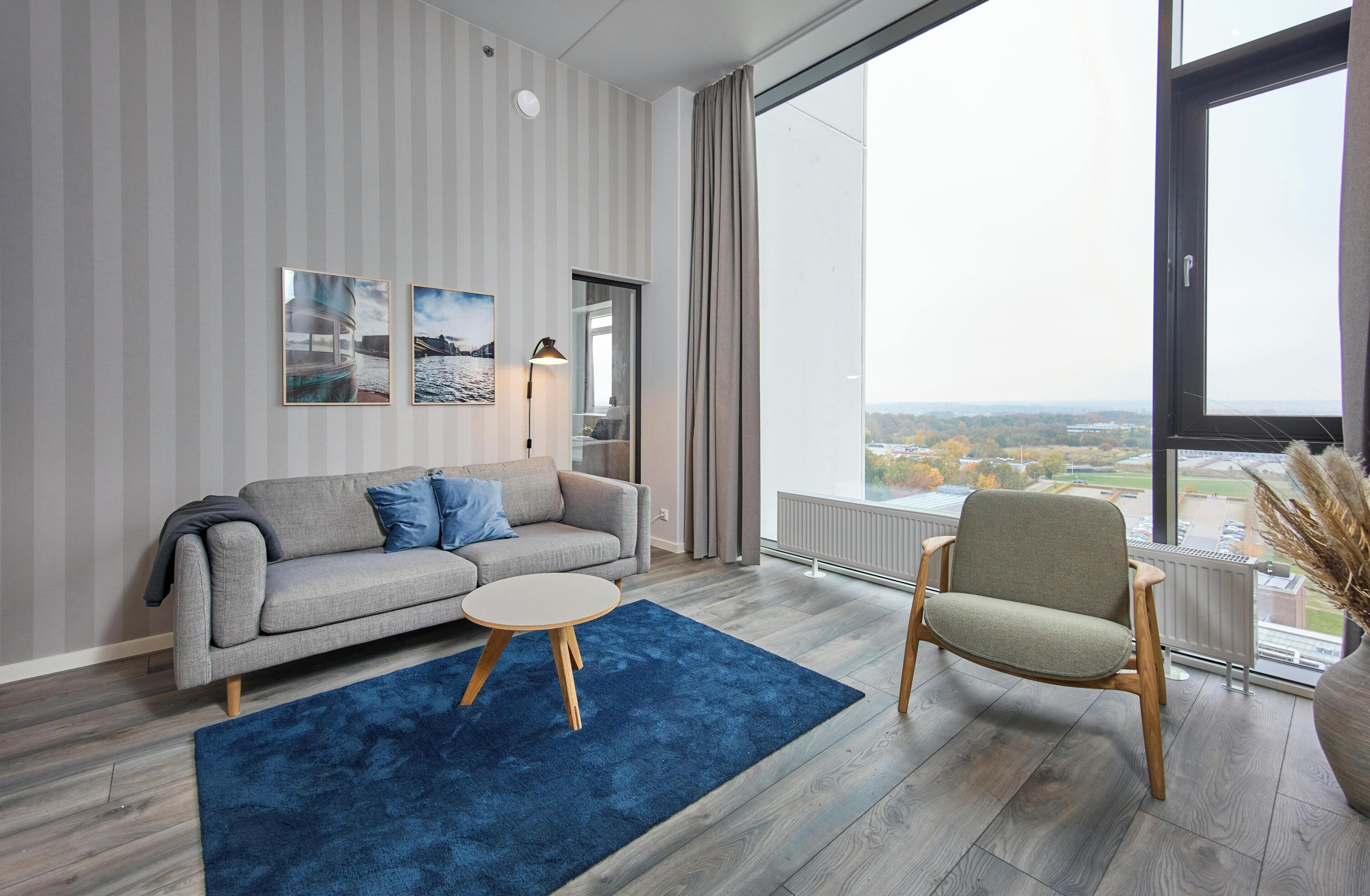 Standard-huoneisto, kaupunkinäköala | Oleskelualue