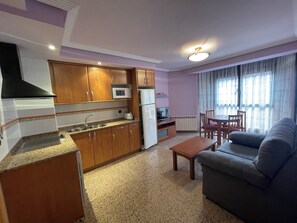Interior - Villa de Aínsa Apartment (2 guests) (Aínsa)